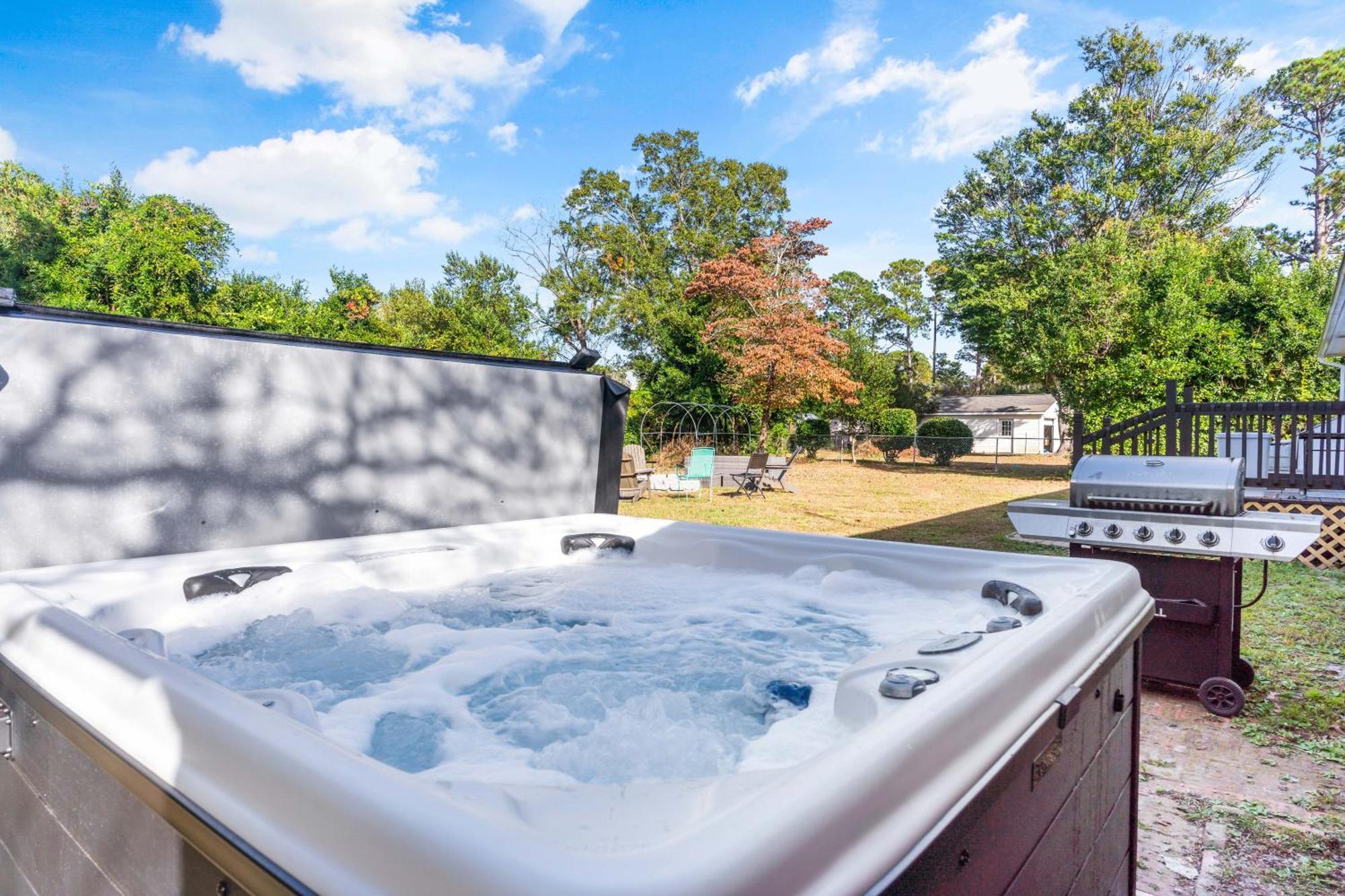 Chill Retreat, Hot Tub, Large Private Yard Villa Wilmington  Kültér fotó